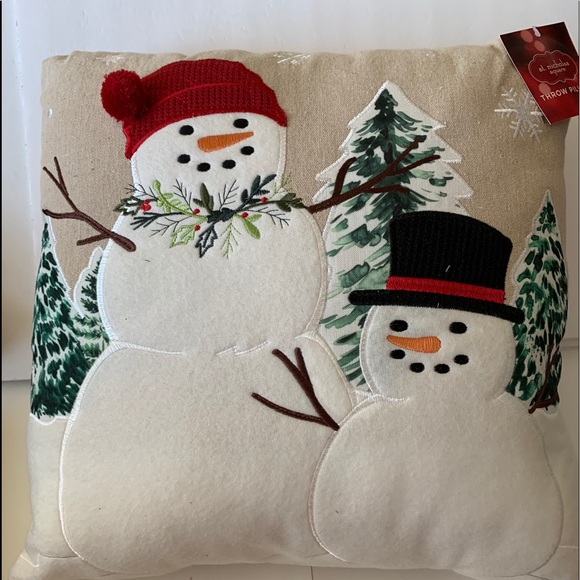 st nicholas square pillows